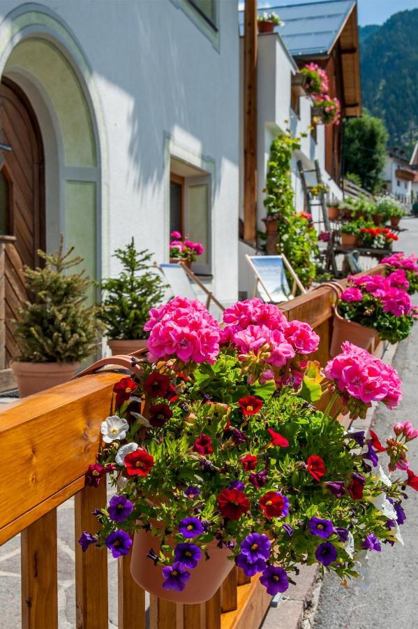 Naturhotel Berghof Pfunds Exterior foto
