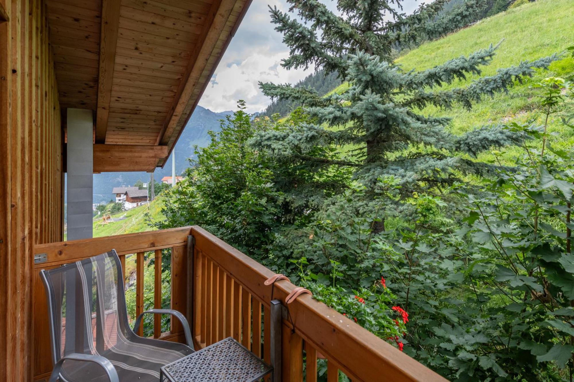 Naturhotel Berghof Pfunds Exterior foto